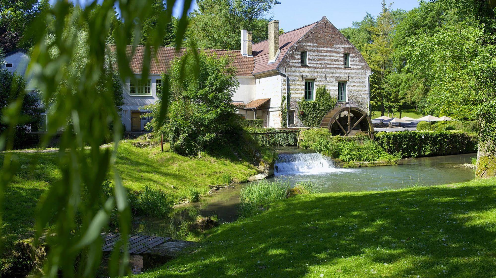 Отель Moulin De Mombreux Lumbres Экстерьер фото