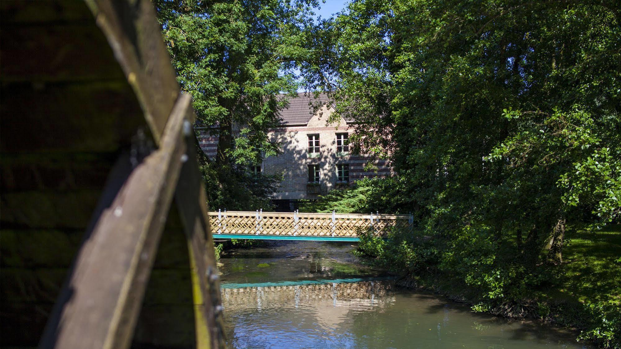Отель Moulin De Mombreux Lumbres Экстерьер фото