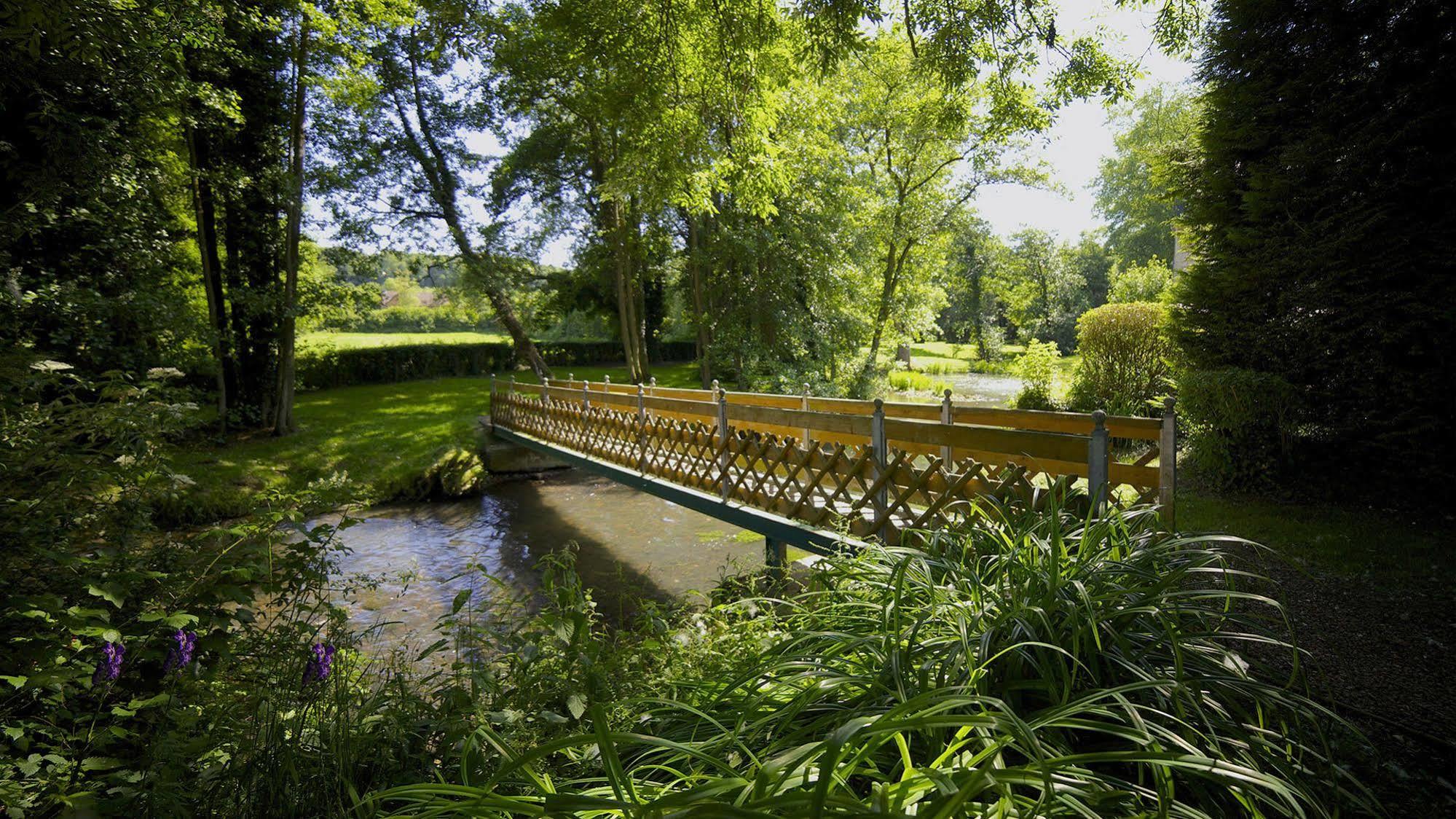 Отель Moulin De Mombreux Lumbres Экстерьер фото
